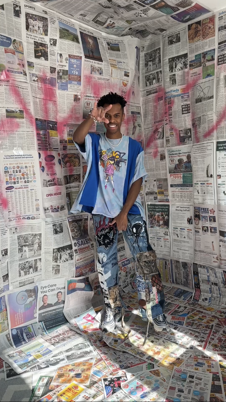 2. Crawlin Jeans Levi x Levi