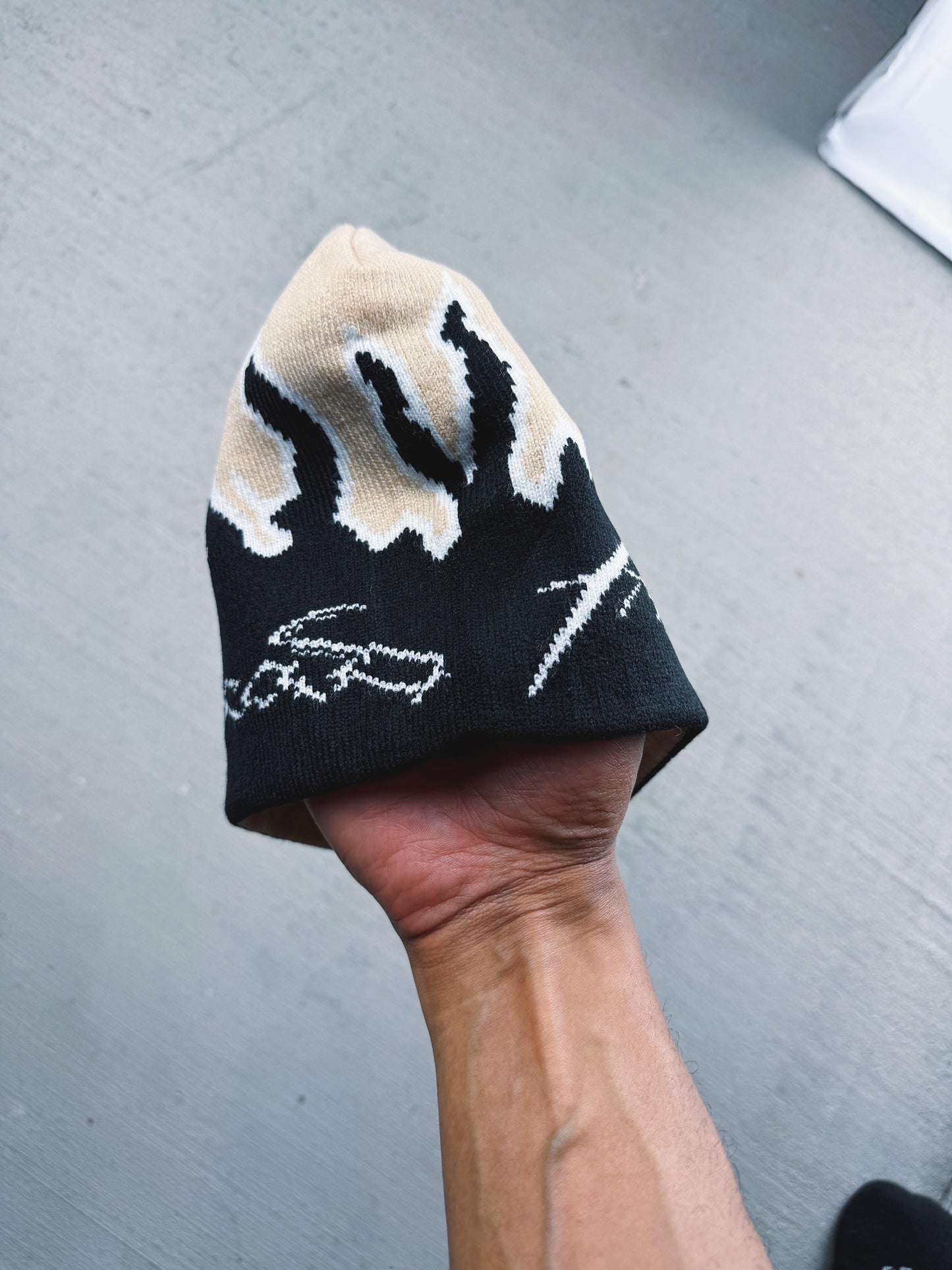 Black Sail flame beanie