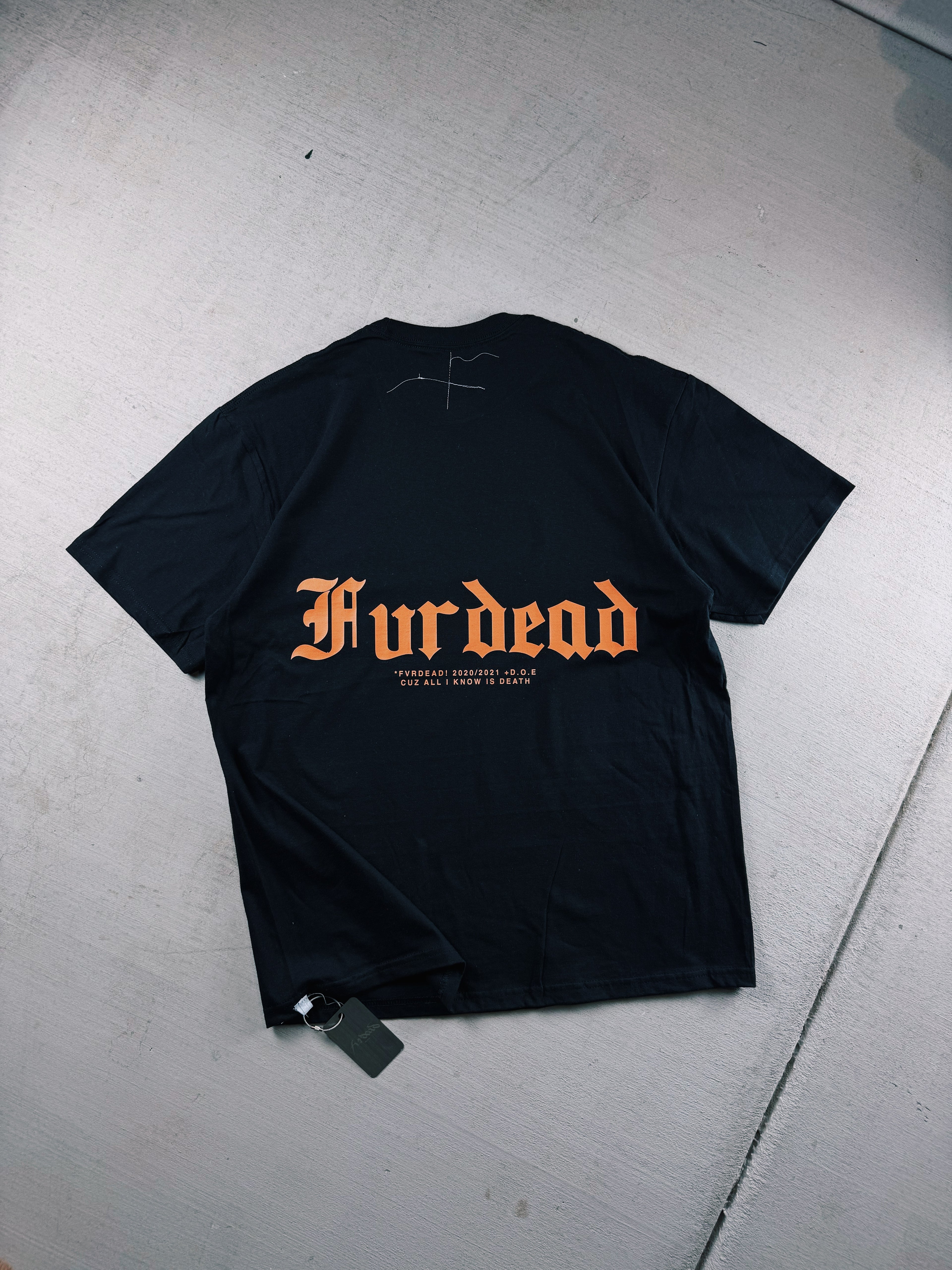 Bonita camiseta negra para fumadores