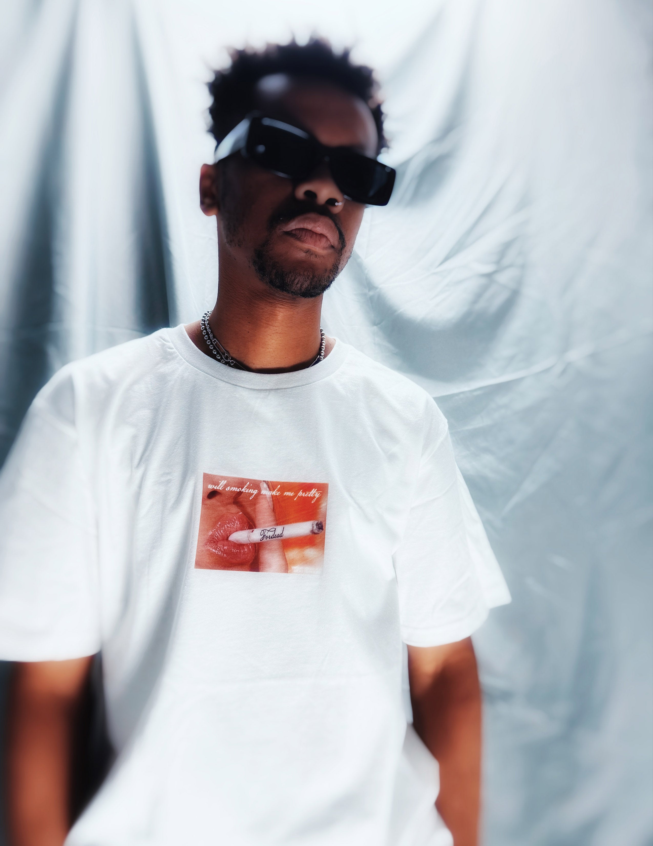 Pretty smoker White Tee v1.2