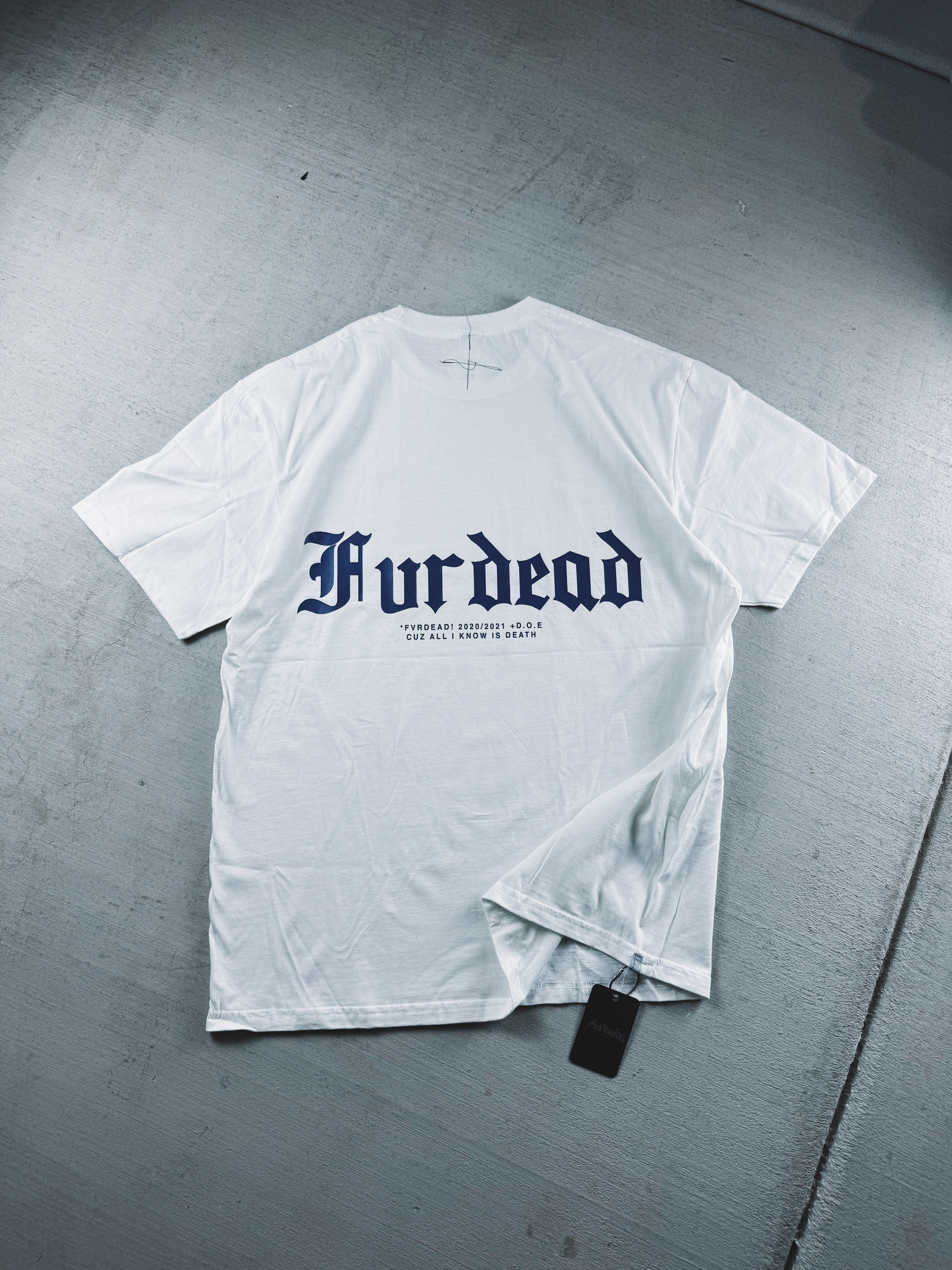 Camiseta blanca del Mile High Club