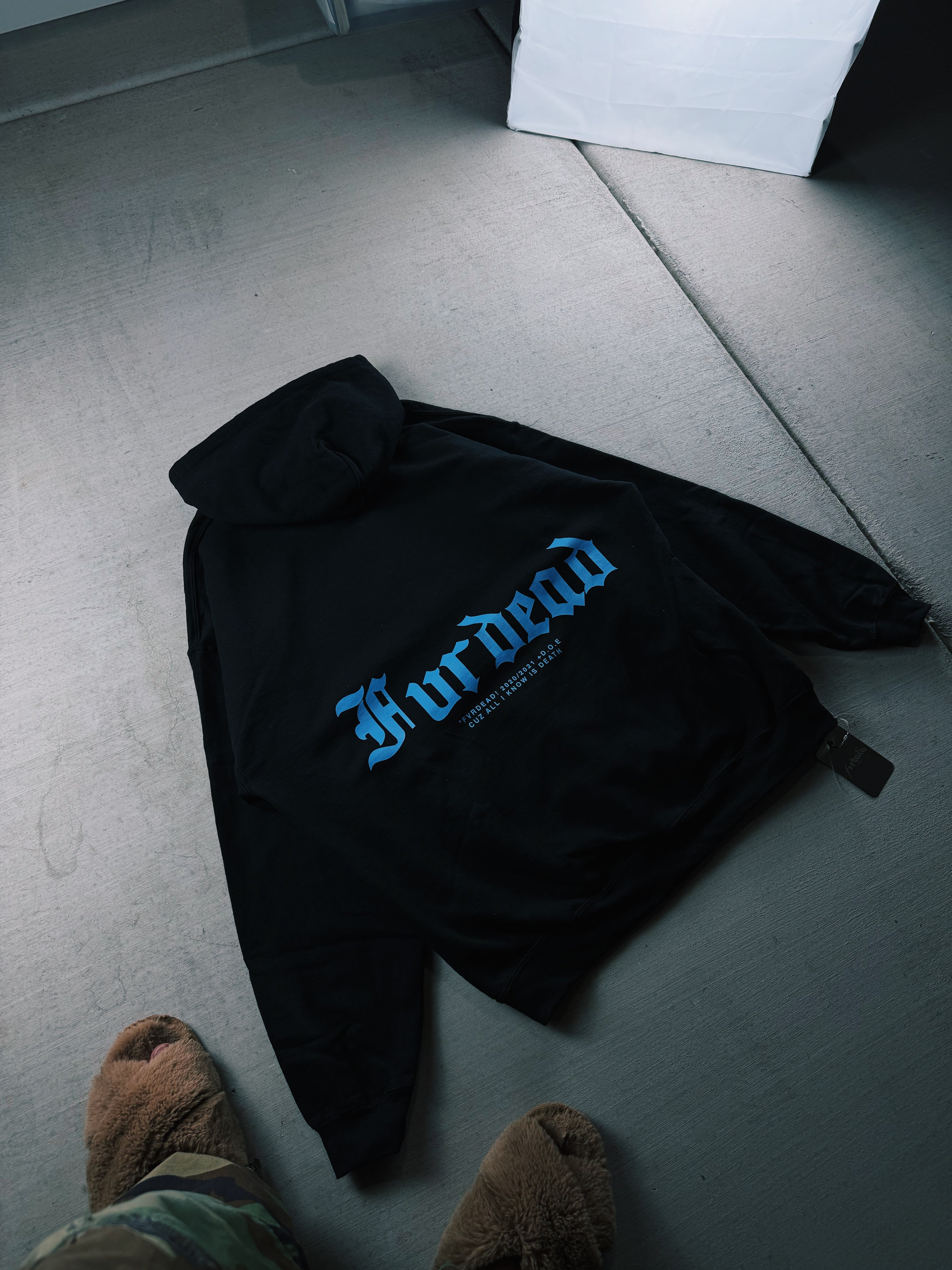 Sudadera con capucha Pamela negra