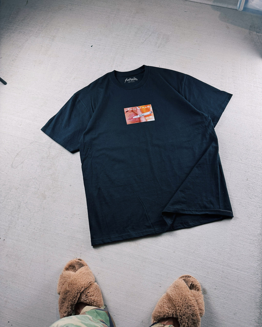 Pretty smoker Black Tee v1.2