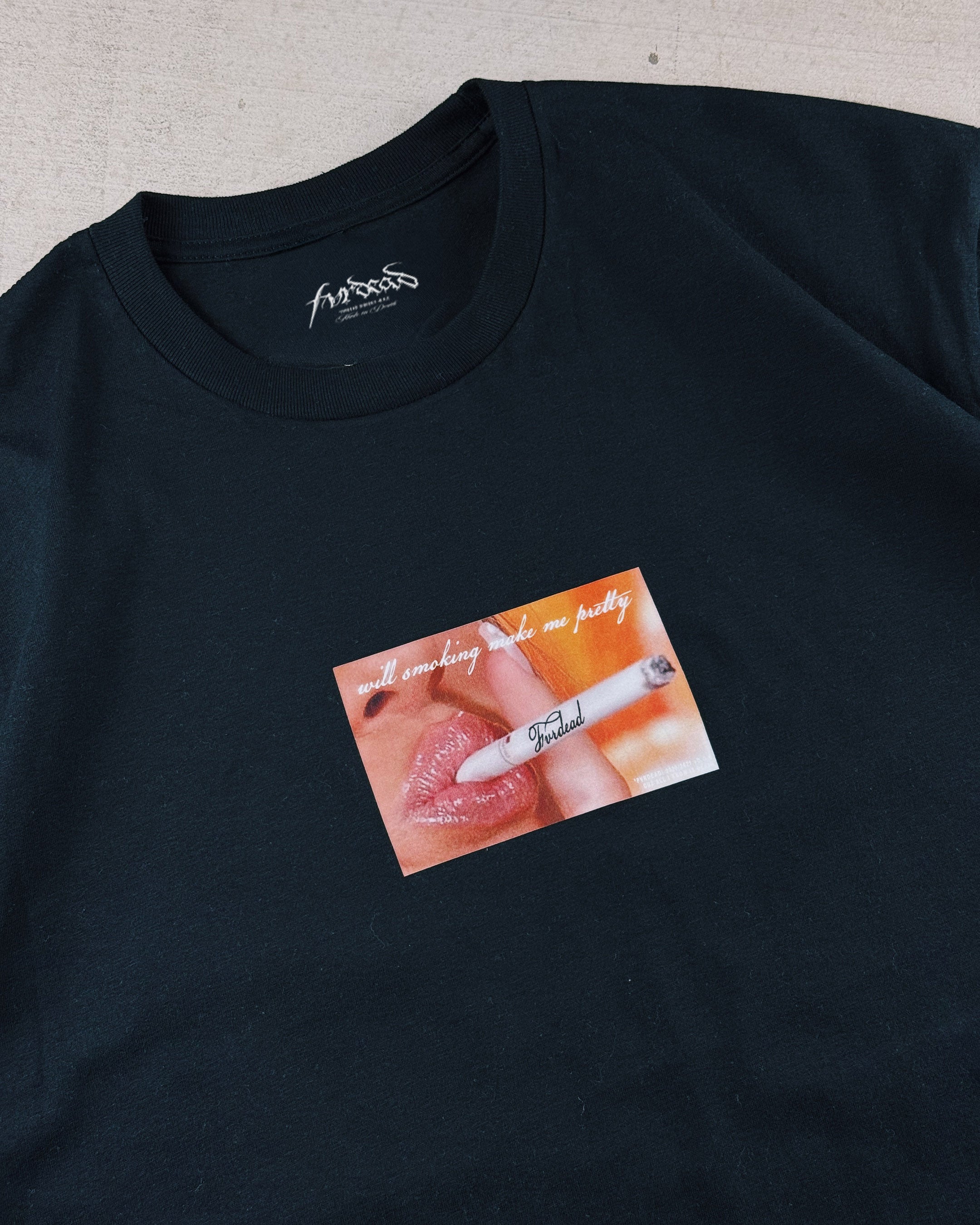Pretty smoker Black Tee v1.2