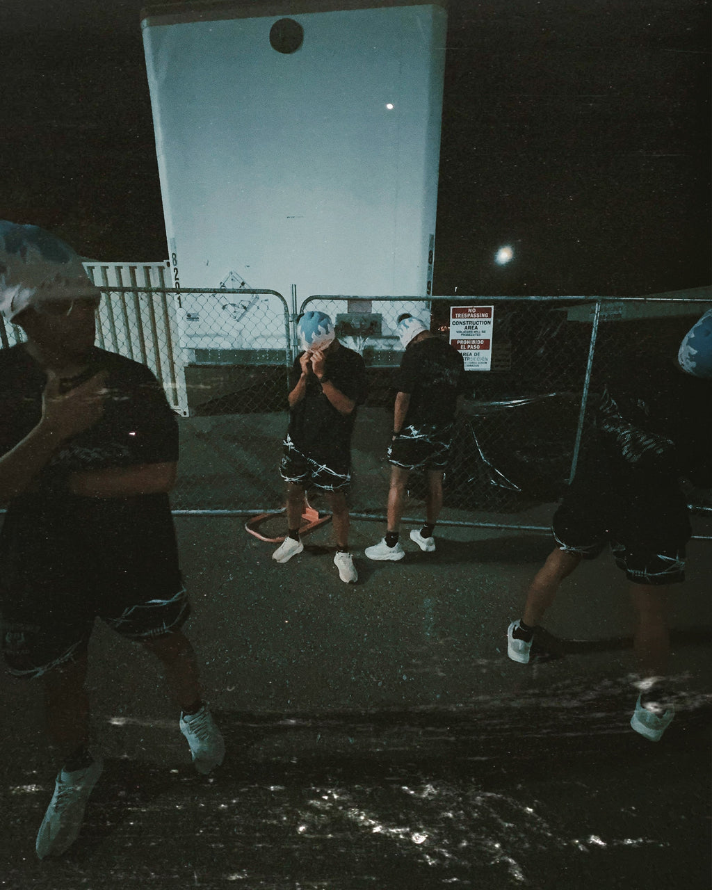 Gorro con llamas de algodón de azúcar