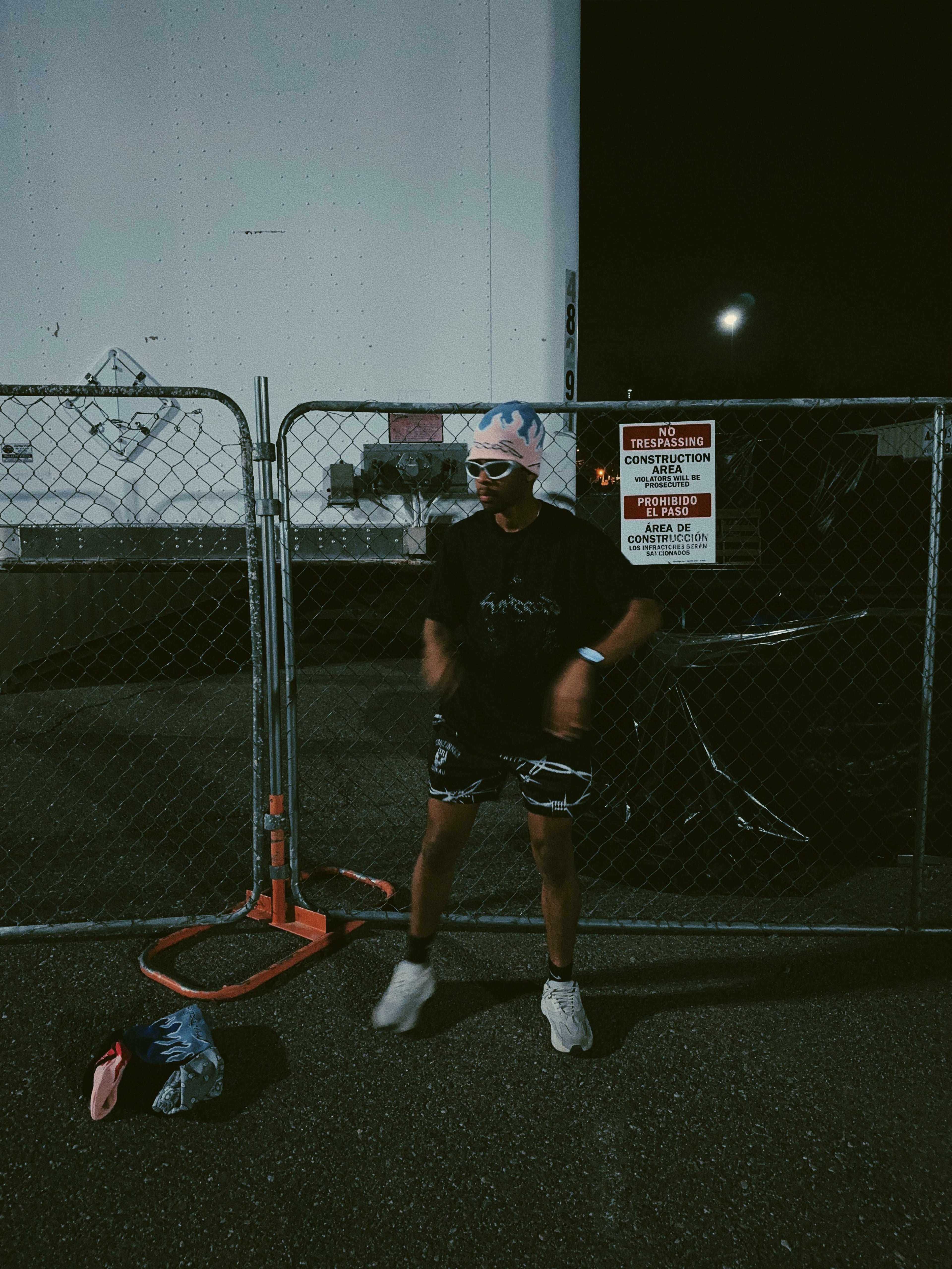 Gorro con llamas de algodón de azúcar