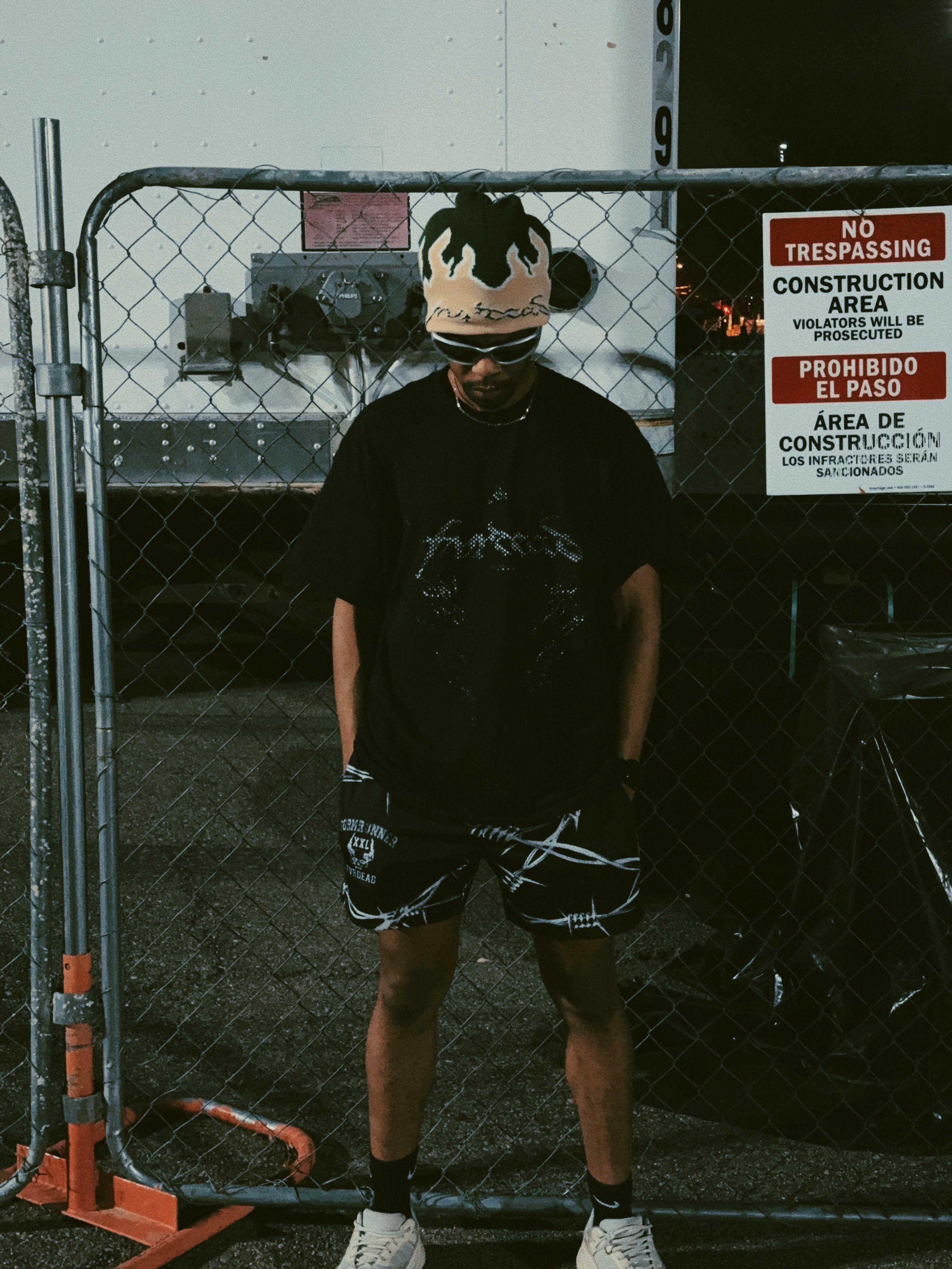 Gorro con llamas de musgo tóxico