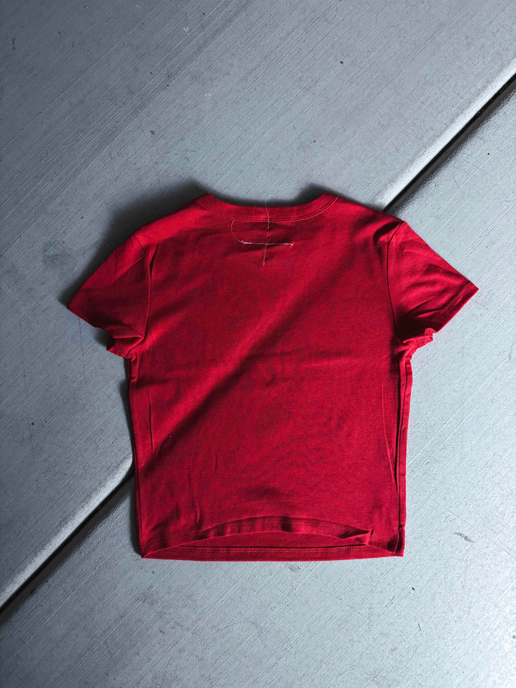 Camiseta de bebé gris/negra con la frase "Fóllame hasta la muerte"