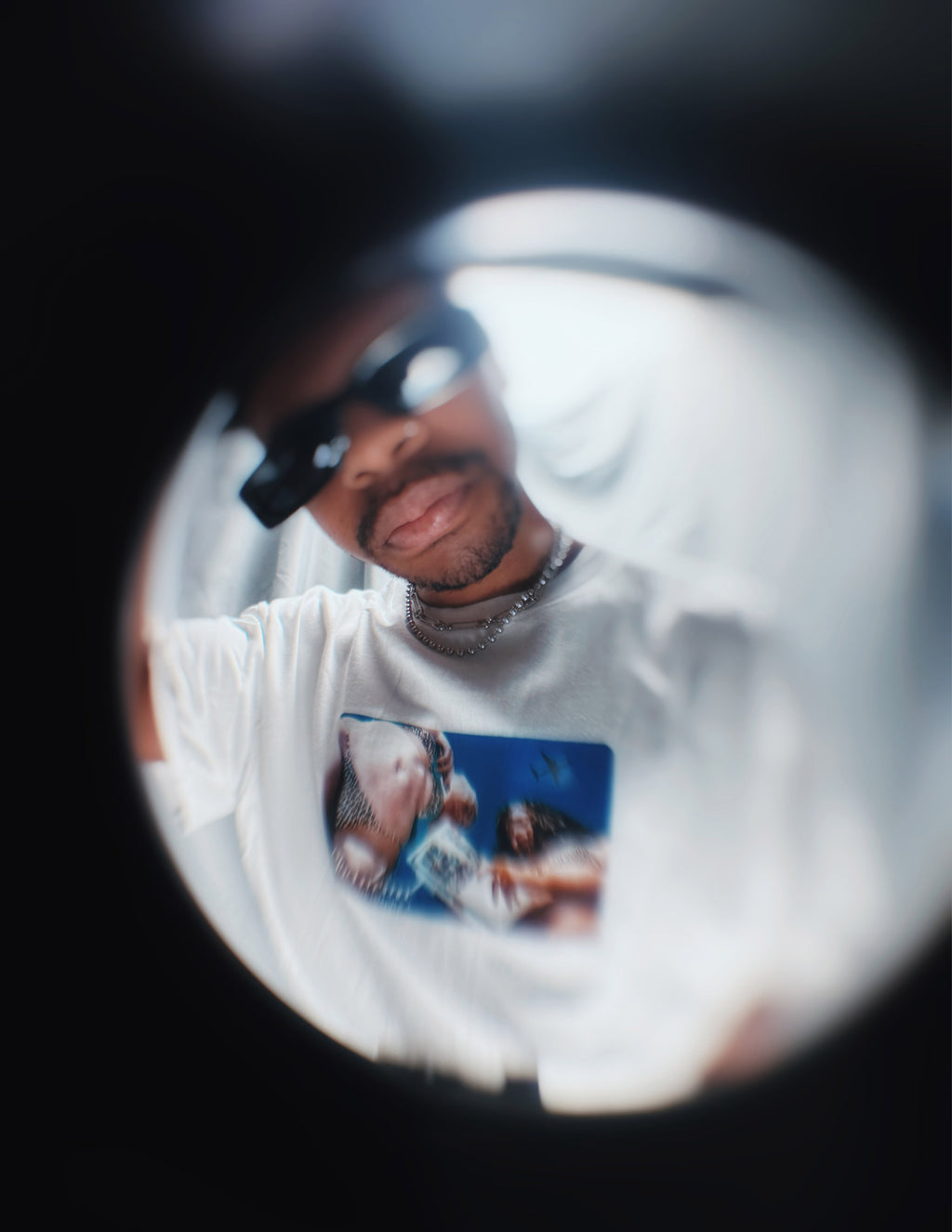 Camiseta blanca del Mile High Club