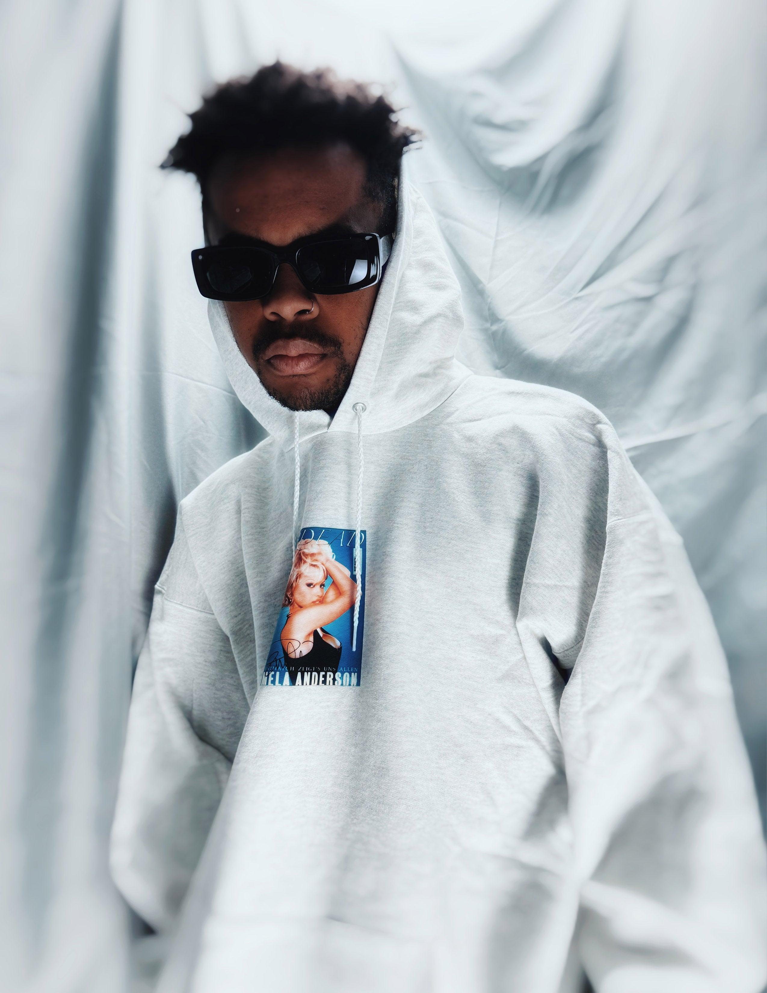 Sudadera con capucha Pamela Ash