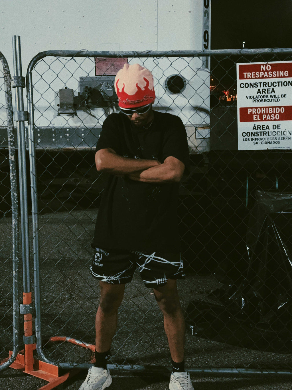 Gorro de llamas Pink Inferno